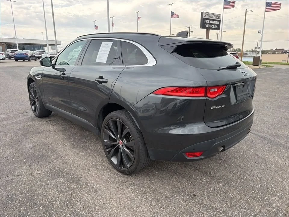 2020 Jaguar F-Pace - Image 8 of 10