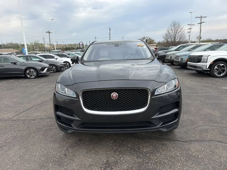 2020 Jaguar F-Pace - Image 10 of 10