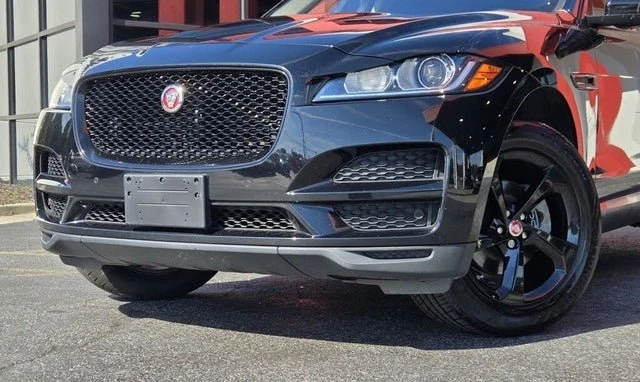2020 Jaguar F-Pace - Image 3 of 16