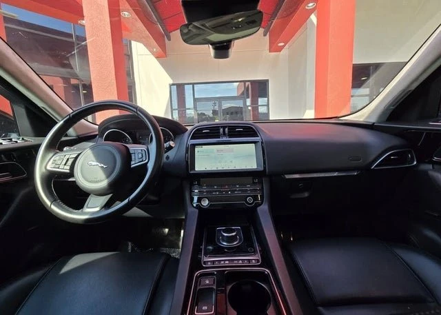 2020 Jaguar F-Pace - Image 15 of 16