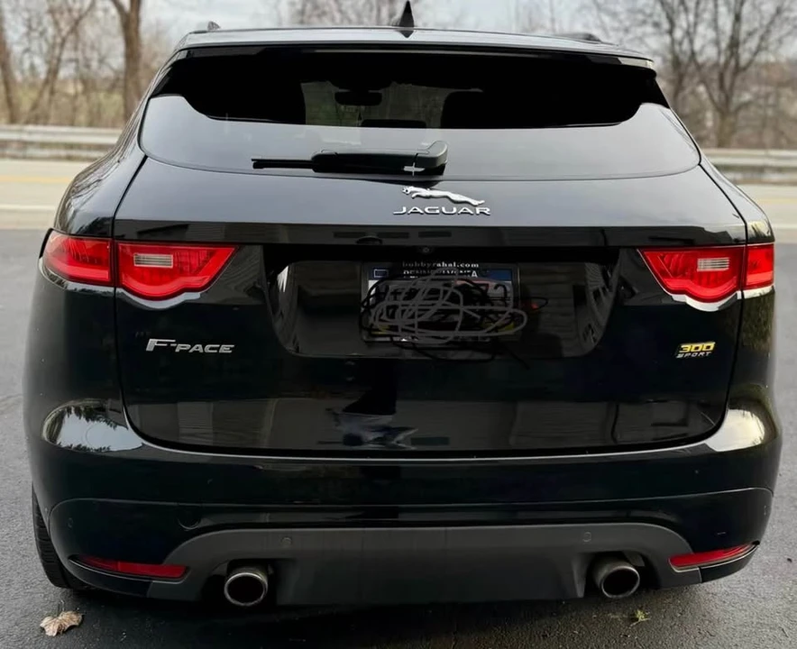 2020 Jaguar F-Pace - Image 5 of 14