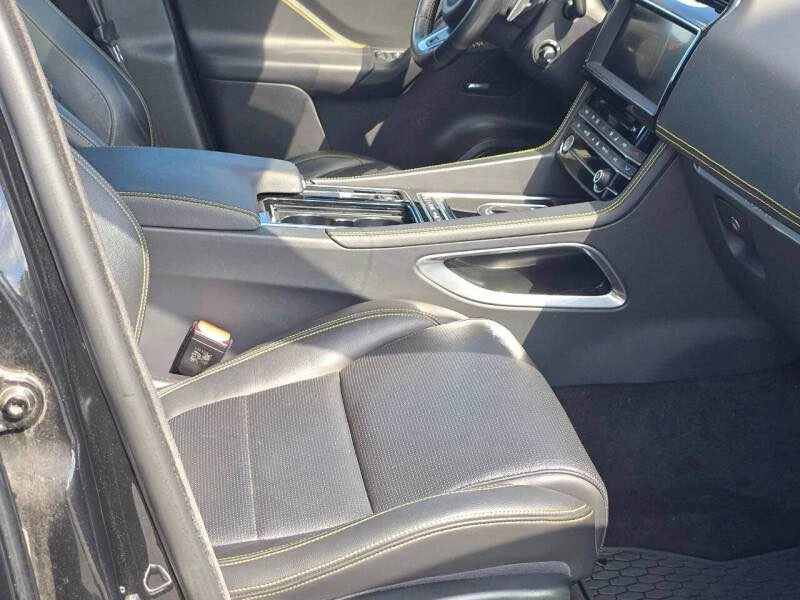2020 Jaguar F-Pace - Image 17 of 20
