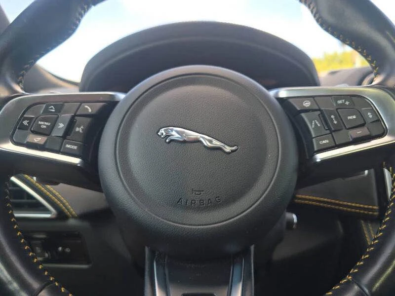 2020 Jaguar F-Pace - Image 15 of 20