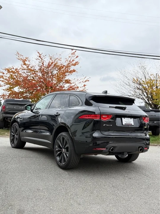 2020 Jaguar F-Pace - Image 6 of 10