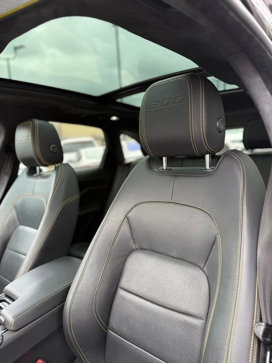 2020 Jaguar F-Pace - Image 10 of 10