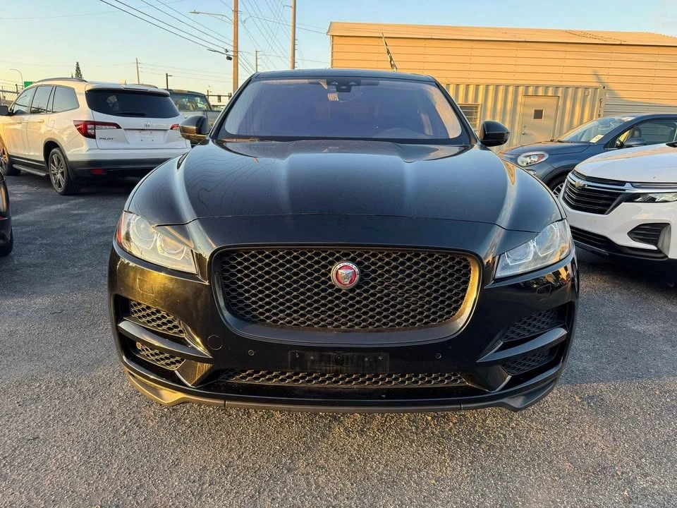 2020 Jaguar F-Pace - Image 2 of 11