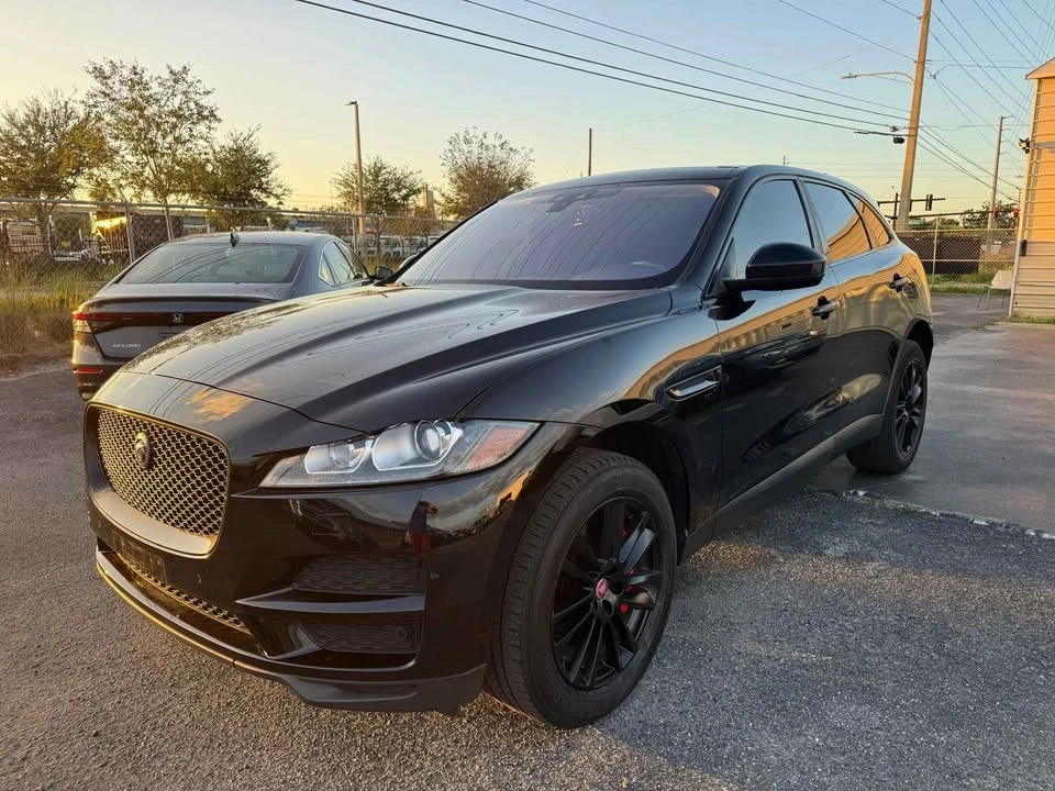 2020 Jaguar F-Pace - Image 3 of 11