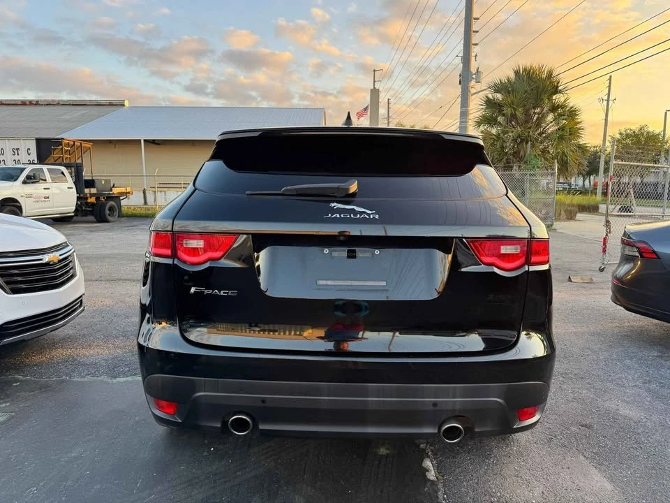 2020 Jaguar F-Pace - Image 10 of 11