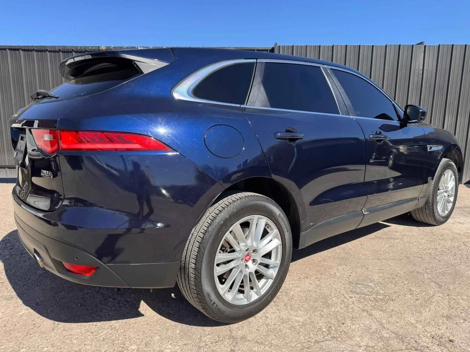 2020 Jaguar F-Pace - Image 7 of 10