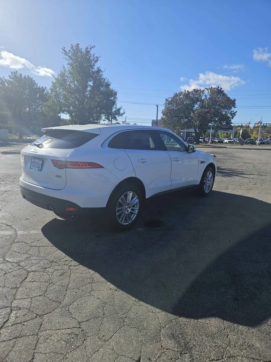 2020 Jaguar F-Pace - Image 3 of 9