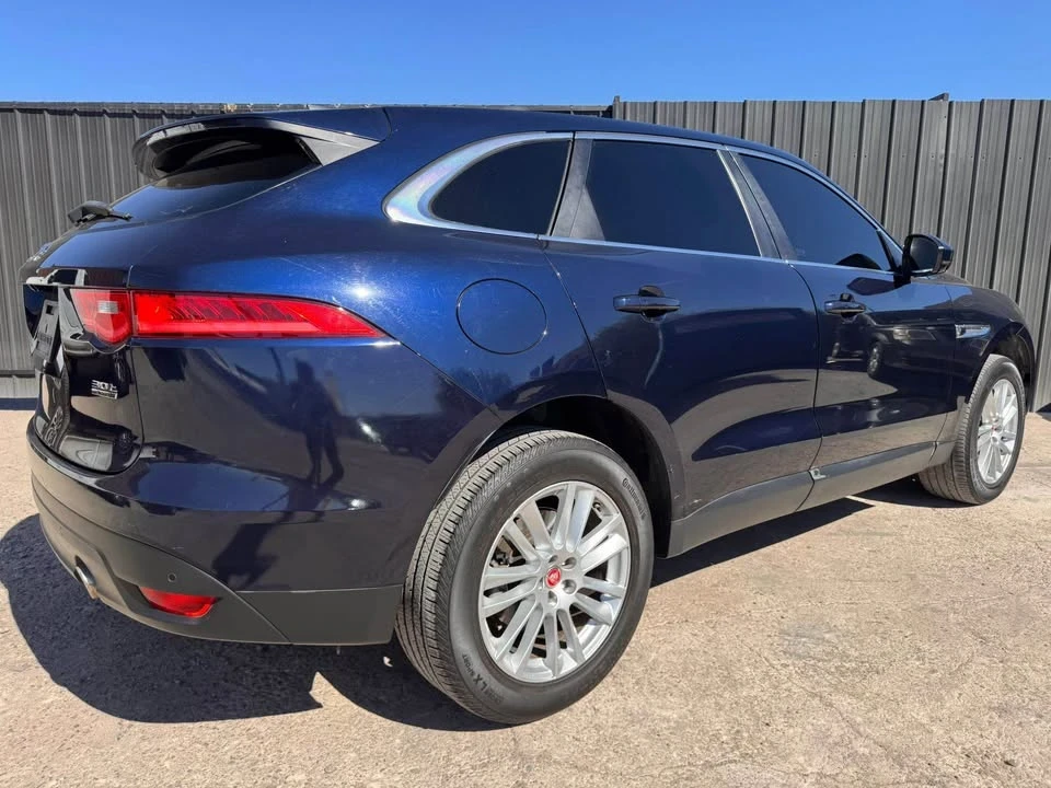 2020 Jaguar F-Pace - Image 8 of 10