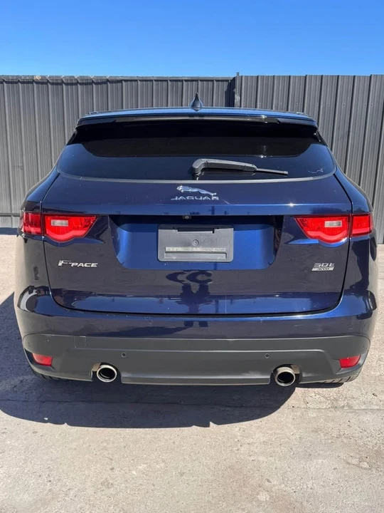 2020 Jaguar F-Pace - Image 7 of 10