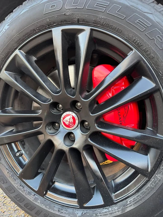 2020 Jaguar F-Pace - Image 4 of 18