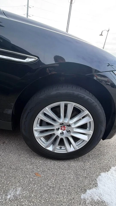 2020 Jaguar F-Pace - Image 3 of 7