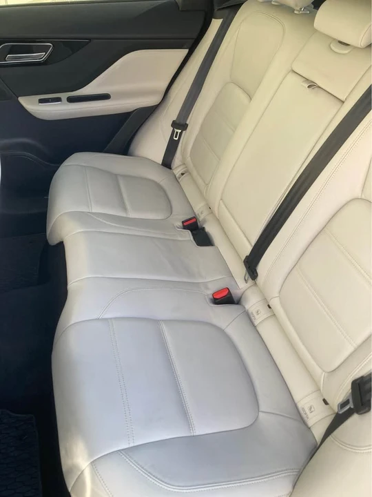 2020 Jaguar F-Pace - Image 6 of 7