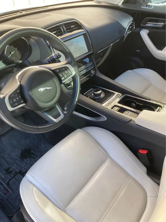 2020 Jaguar F-Pace - Image 4 of 7
