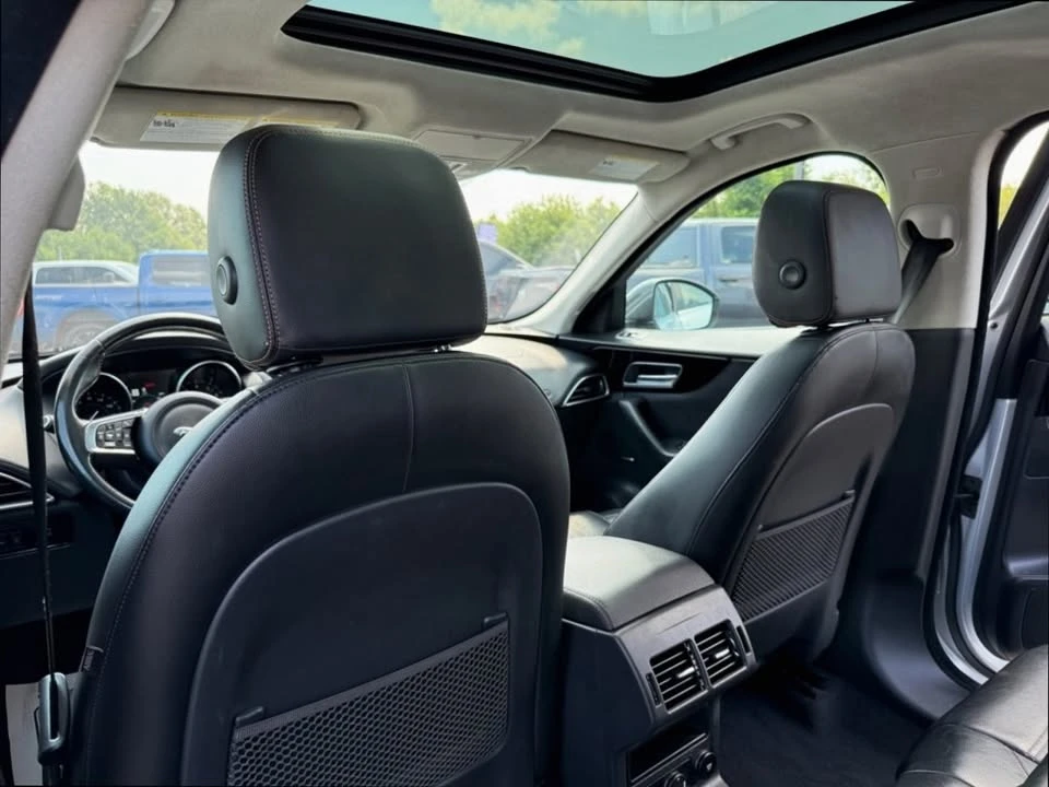 2020 Jaguar F-Pace - Image 14 of 15