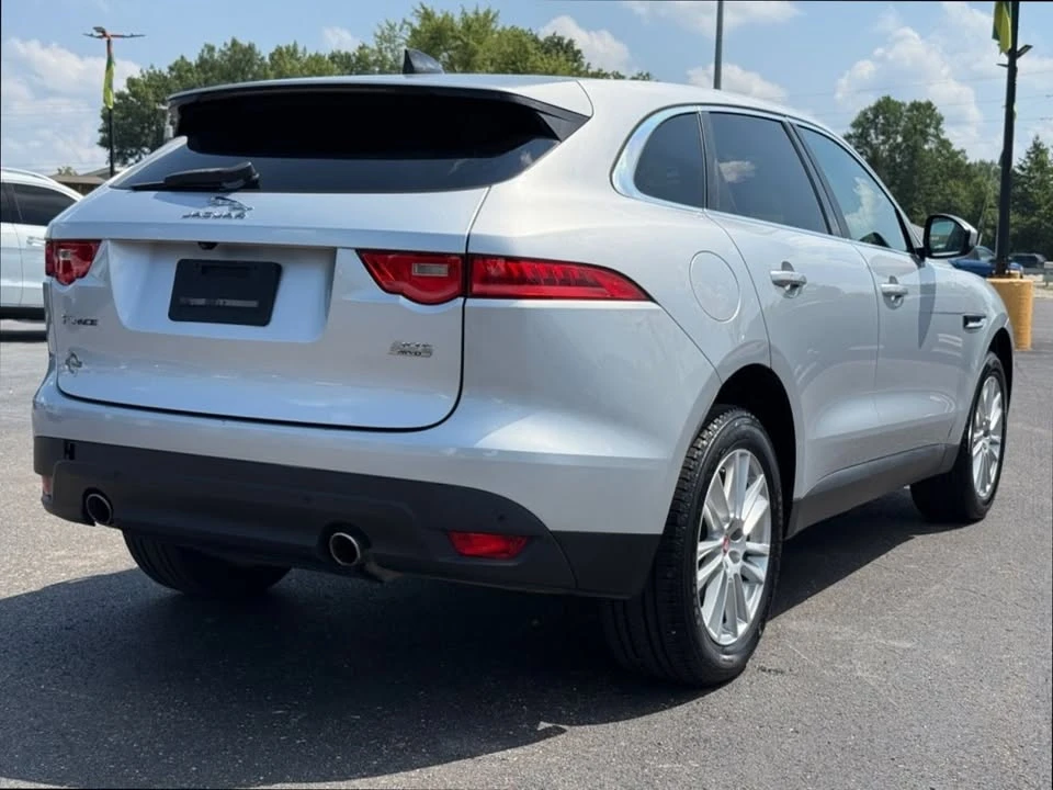 2020 Jaguar F-Pace - Image 6 of 15