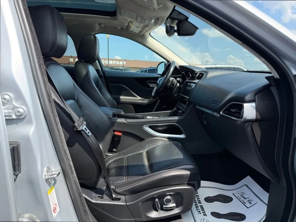 2020 Jaguar F-Pace - Image 8 of 15