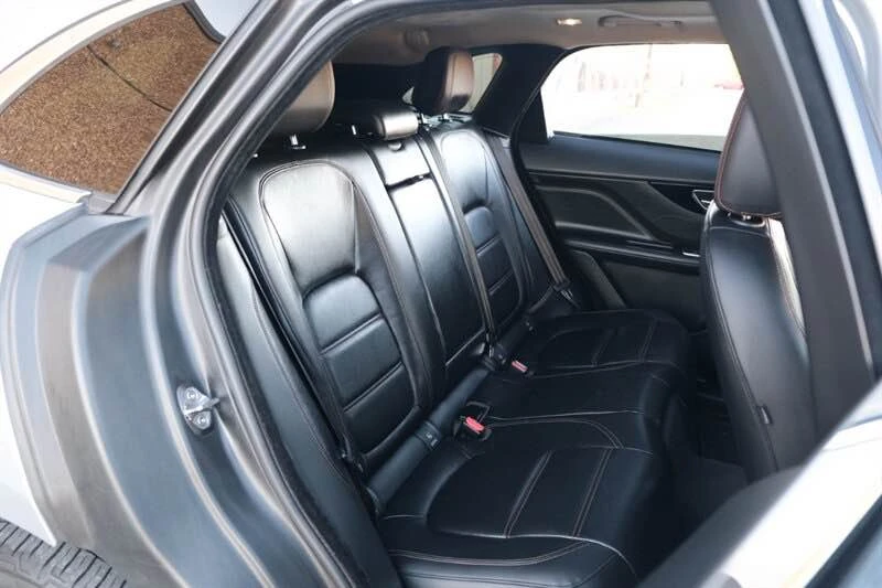 2020 Jaguar F-Pace - Image 6 of 11
