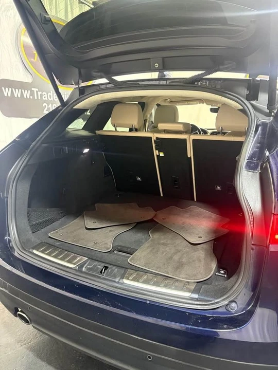 2020 Jaguar F-Pace - Image 8 of 15