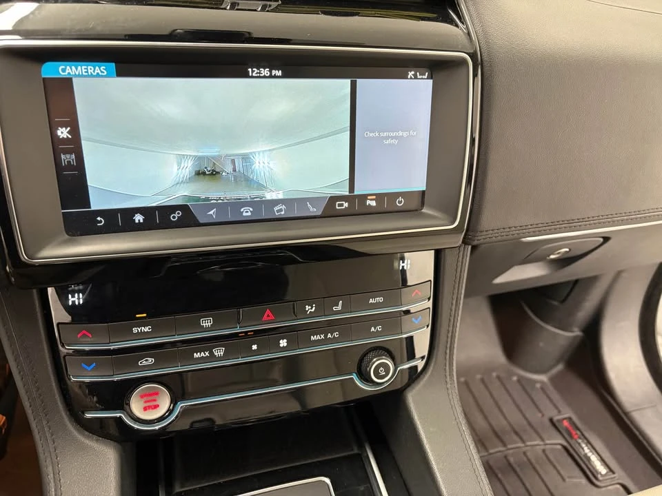 2020 Jaguar F-Pace - Image 17 of 19