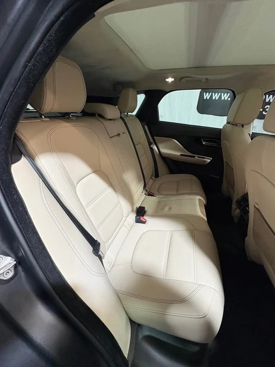 2020 Jaguar F-Pace - Image 14 of 15