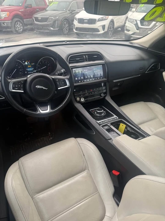 2020 Jaguar F-Pace - Image 6 of 6