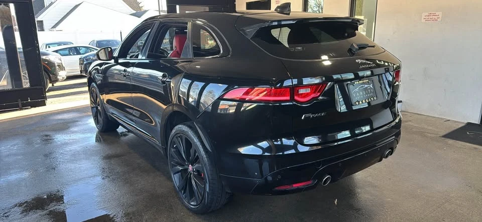 2020 Jaguar F-Pace - Image 3 of 7