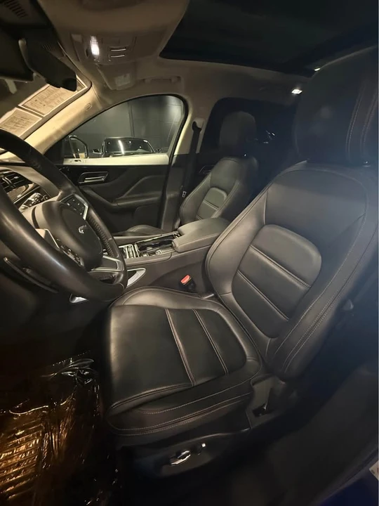 2020 Jaguar F-Pace - Image 7 of 9