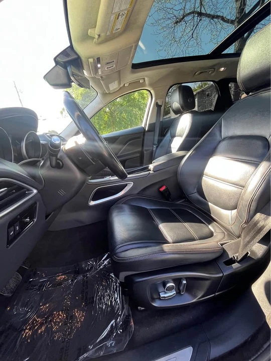 2020 Jaguar F-Pace - Image 4 of 16