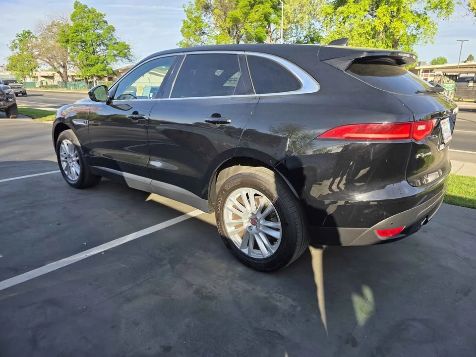 2020 Jaguar F-Pace - Image 2 of 11