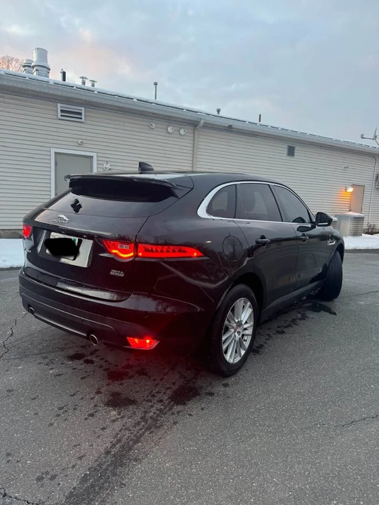 2020 Jaguar F-Pace - Image 3 of 11
