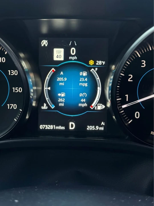 2020 Jaguar F-Pace - Image 6 of 11