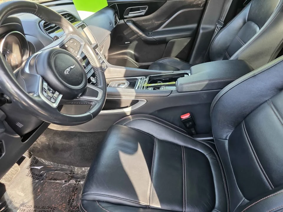 2020 Jaguar F-Pace - Image 7 of 11