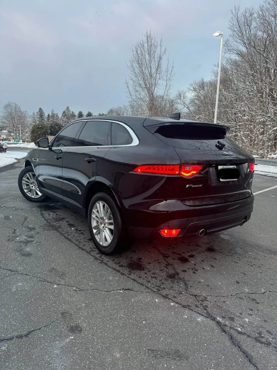 2020 Jaguar F-Pace - Image 2 of 11
