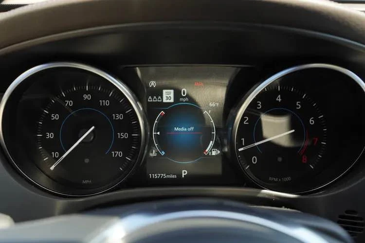 2020 Jaguar F-Pace - Image 14 of 20
