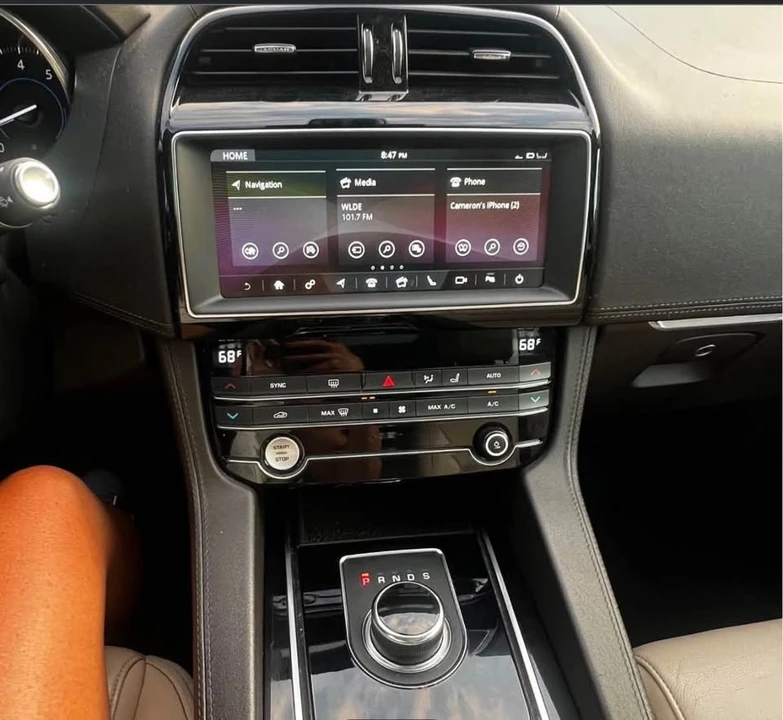 2020 Jaguar F-Pace - Image 11 of 15