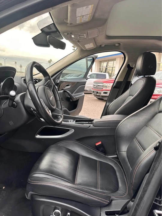 2020 Jaguar F-Pace - Image 7 of 7