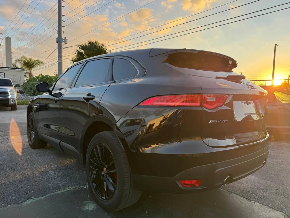 2020 Jaguar F-Pace - Image 2 of 16