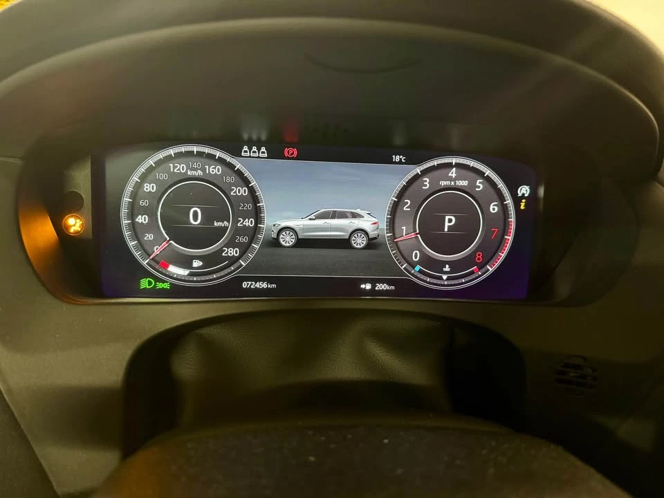 2020 Jaguar F-Pace - Image 15 of 20