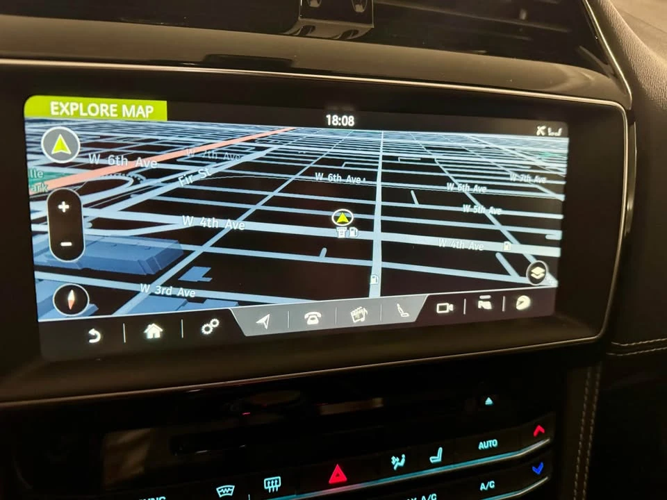 2020 Jaguar F-Pace - Image 17 of 20
