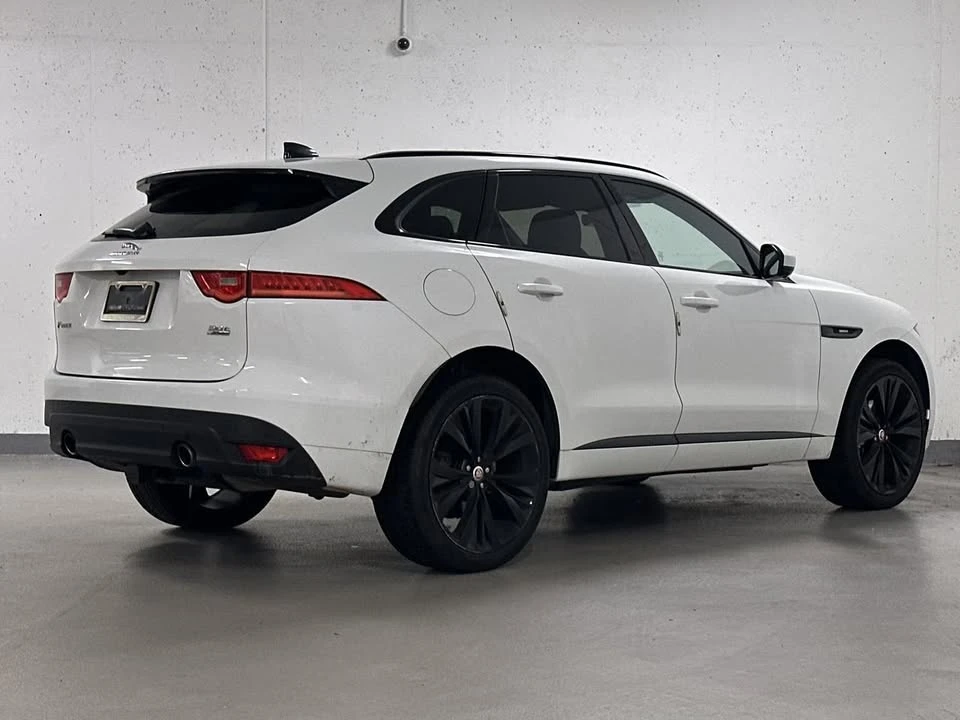2020 Jaguar F-Pace - Image 5 of 19