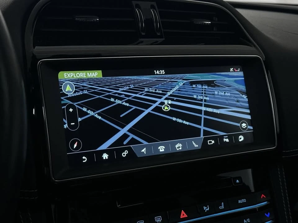 2020 Jaguar F-Pace - Image 15 of 19