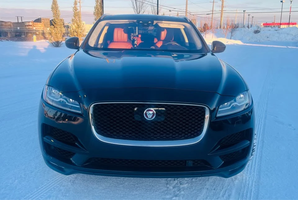 2020 Jaguar F-Pace - Image 5 of 17
