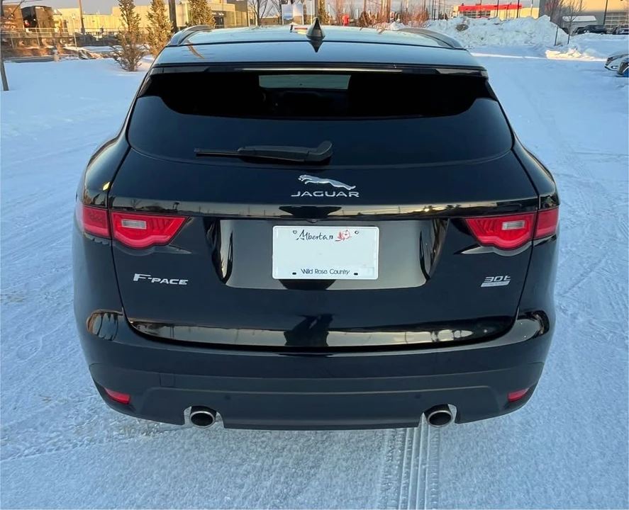 2020 Jaguar F-Pace - Image 6 of 17