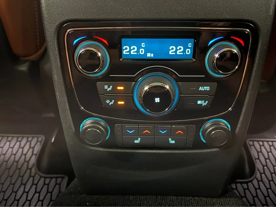 2020 Jaguar F-Pace - Image 12 of 16
