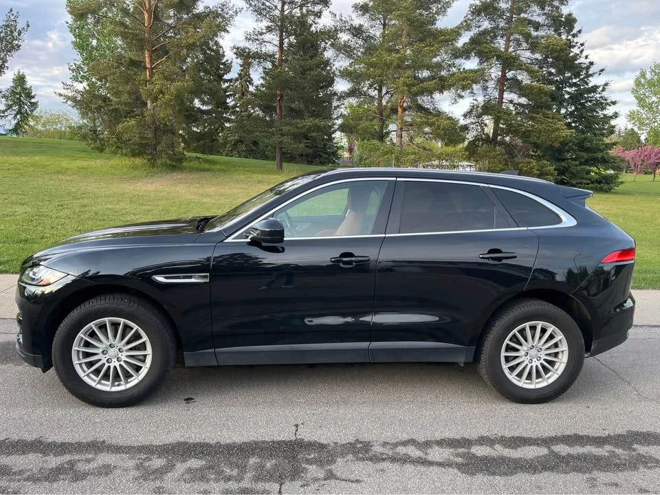 2020 Jaguar F-Pace - Image 3 of 16