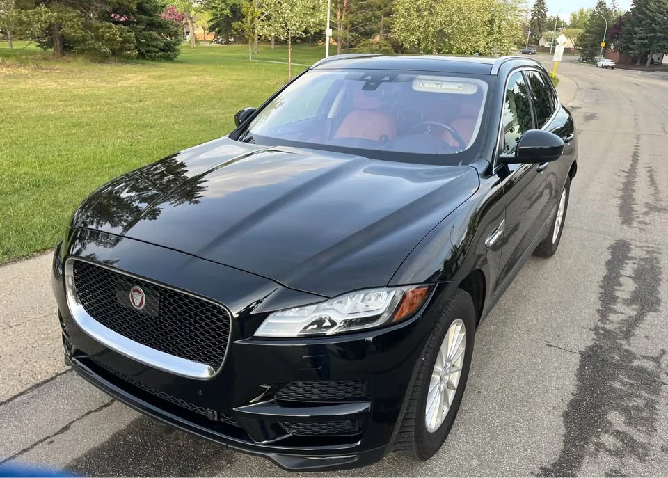 2020 Jaguar F-Pace - Image 3 of 10