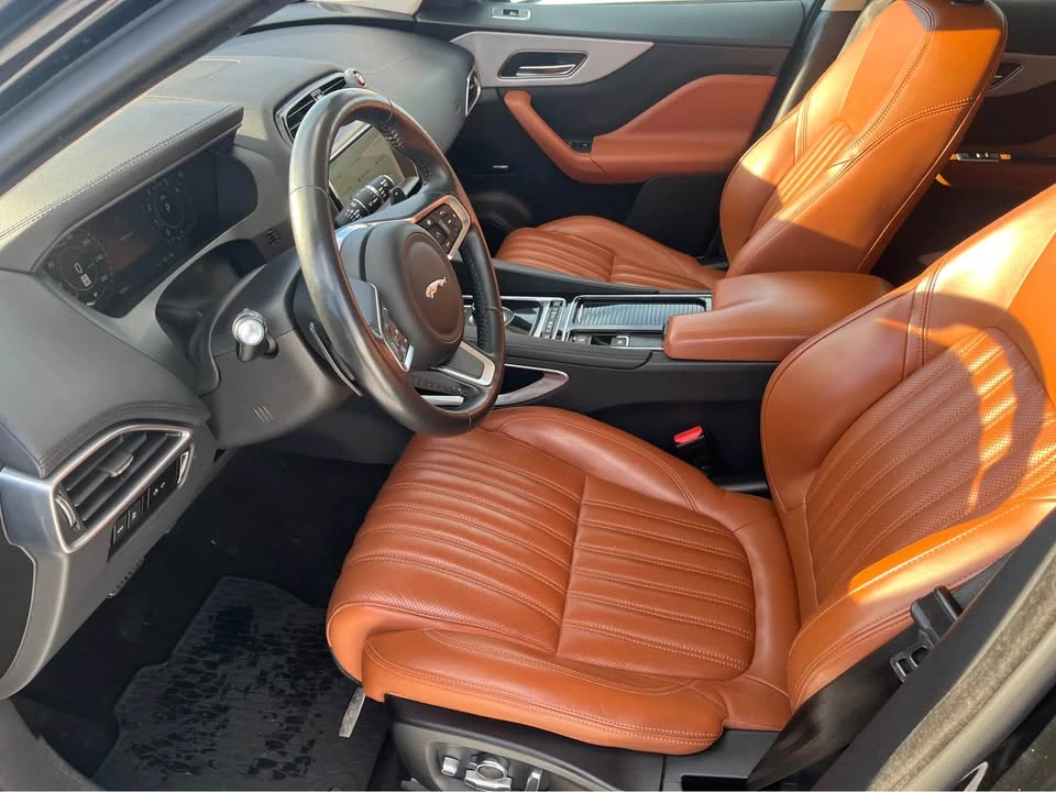2020 Jaguar F-Pace - Image 6 of 10
